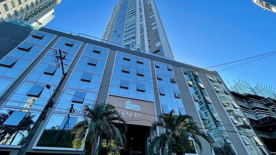 Cobertura Duplex no Ed. Italian em Balneário Camboriú