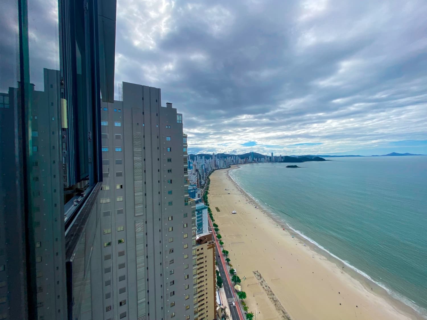 Apartamento no Ed. Copenhagen em Balneário Camboriú