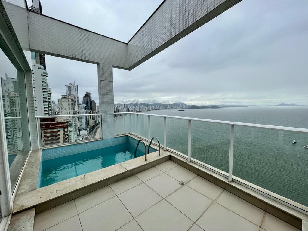 Cobertura Triplex no Ed. Gran Palazzo em Balneário Camboriú